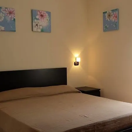 לינה וארוחת בוקר B&B Palmi *